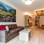 Apart33 2-2 Apartamento