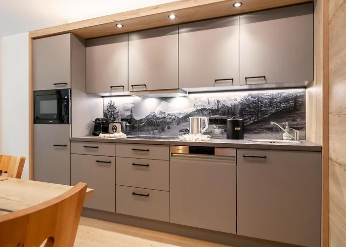 Apart33 2-2 * هاوس إم إنيستال